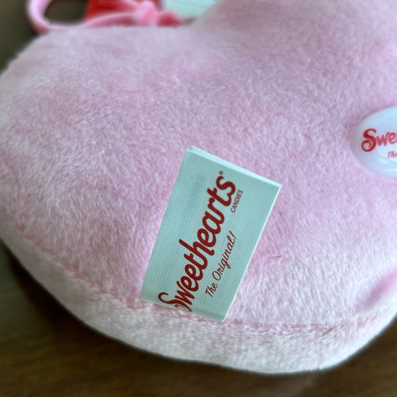 Sweethearts Candy Pink Stuffed Heart Backpack Clip New - Picture 4 of 5